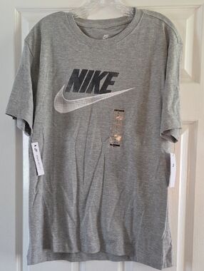 NWT Nike Grey Short Sleeve Tee with Black & White Swoosh Logo, Size Large